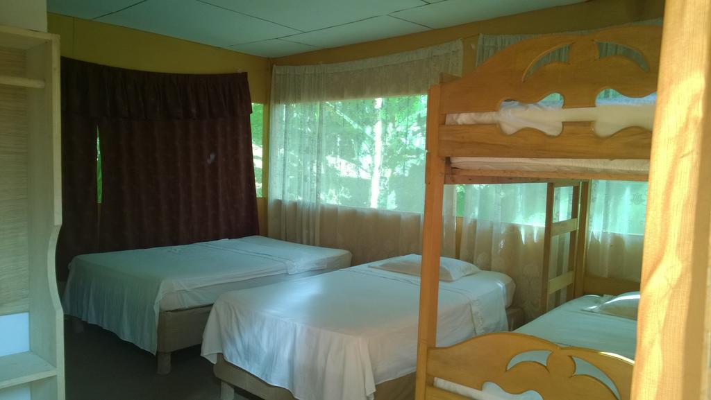 Amazon Queen Lodge Mazán Chambre photo