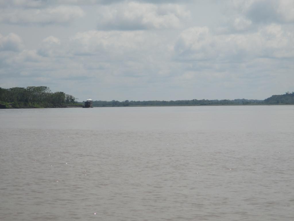 Amazon Queen Lodge Mazán Extérieur photo